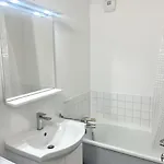 Vulcain 2, 11eme, Ile De Nantes, 4pers, Parking Inclus * Nantes