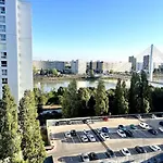 Vulcain 2, 11ème, Ile De Nantes, 4pers, Parking Inclus Appartement Nantes