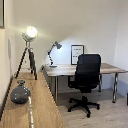 Апартаменты Vulcain 2, 11eme, Ile De Nantes, 4pers, Parking Inclus Нант