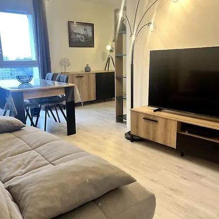 Vulcain 2, 11eme, Ile De Nantes, 4pers, Parking Inclus דירה