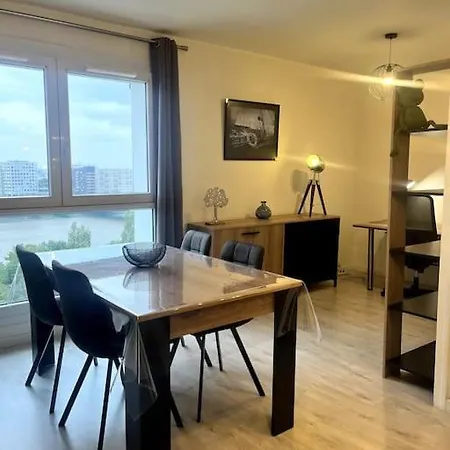 Vulcain 2, 11eme, Ile De Nantes, 4pers, Parking Inclus דירה נאנט