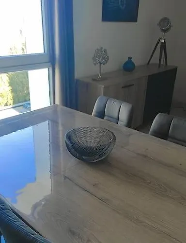 Vulcain 2, 11eme, Ile De Nantes, 4pers, Parking Inclus Apartmán *