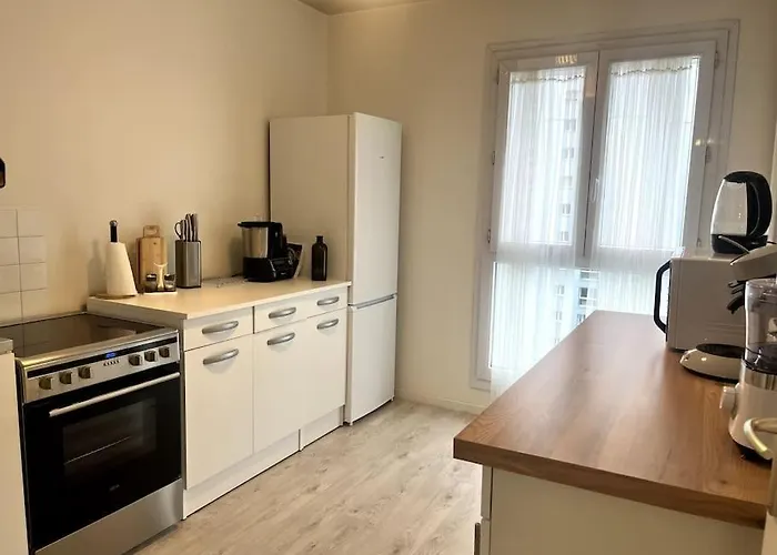 Апартаменты Vulcain 2, 11eme, Ile De Nantes, 4pers, Parking Inclus